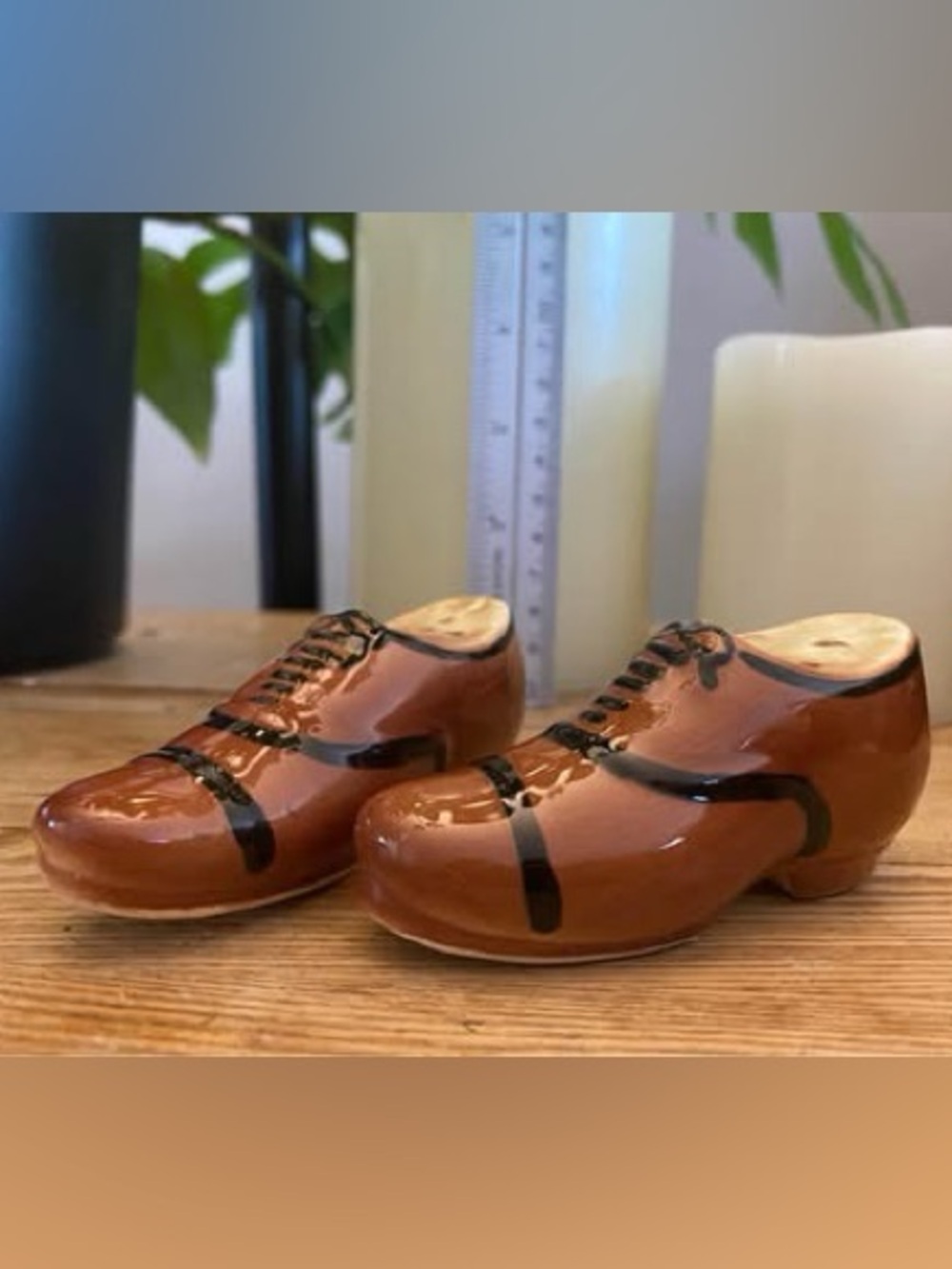 Vintage Ceramic Men's Oxford Shoe Salt & Pepper Shakers Set with Corks